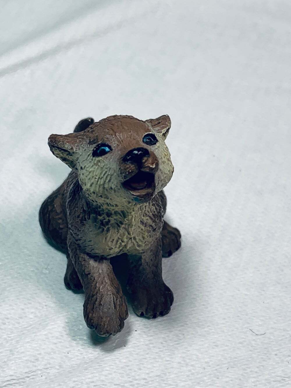 Wolf Pup figurine resin small